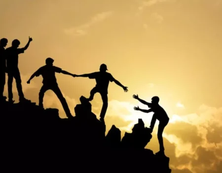 மனிதரில் சிலர்!